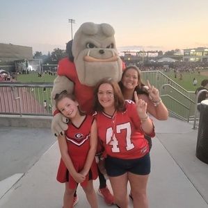 Meet your Posher, Dana